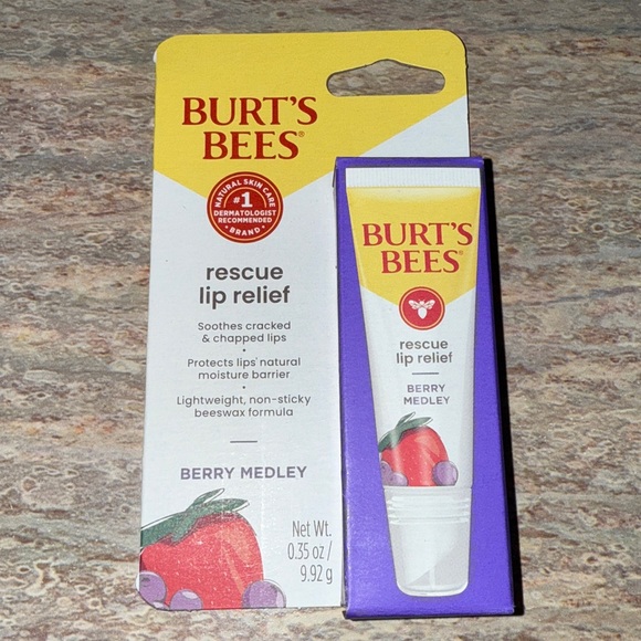 Burt's Bees Rescue Lip Relief - Picture 1 of 2